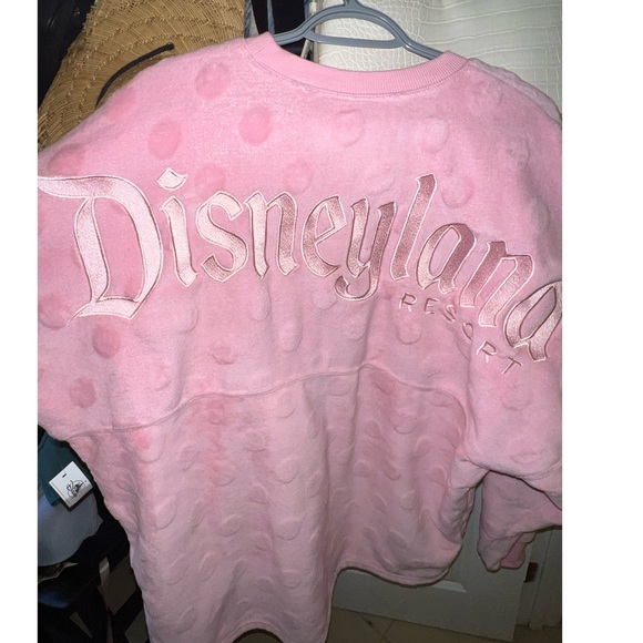 Disneyland fuzy long sleeve - Picture 6 of 6
